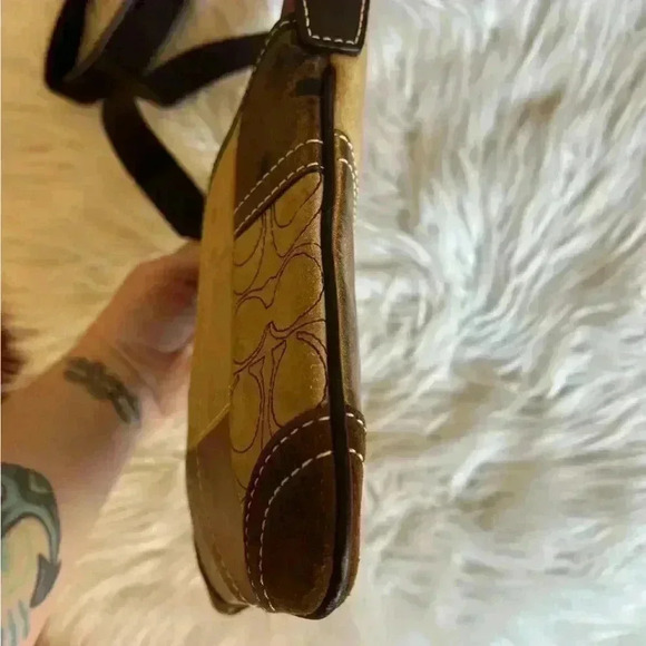Coach F40970 Gold Metallic Leather Suede Signature Patchwork Crossbody Bag - Picture 4 of 13